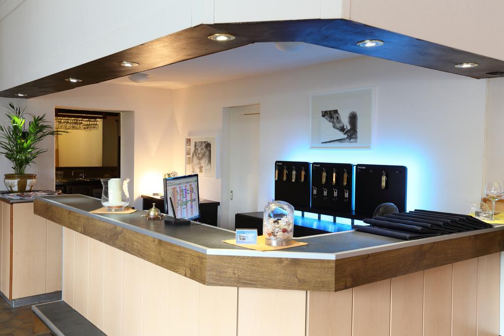 Hotel Zur Linde Hechthausen エクステリア 写真